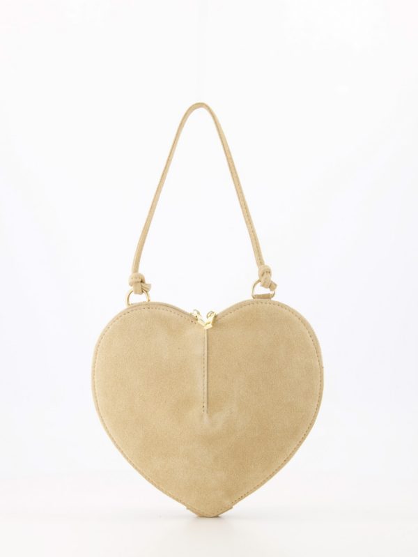 Suede leren hartvormige tas zandkleur.