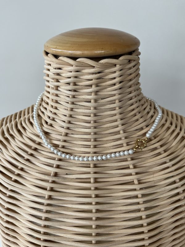 Parelketting small met goudkleurige sluiting 40 cm.
