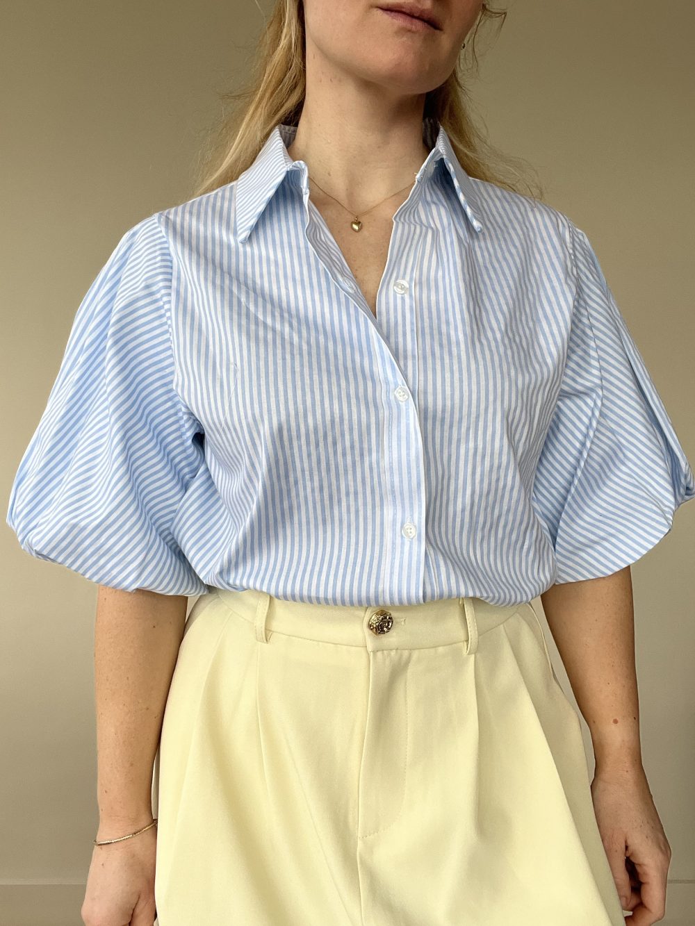 Blouse met pofmouw gestreept blauw wit