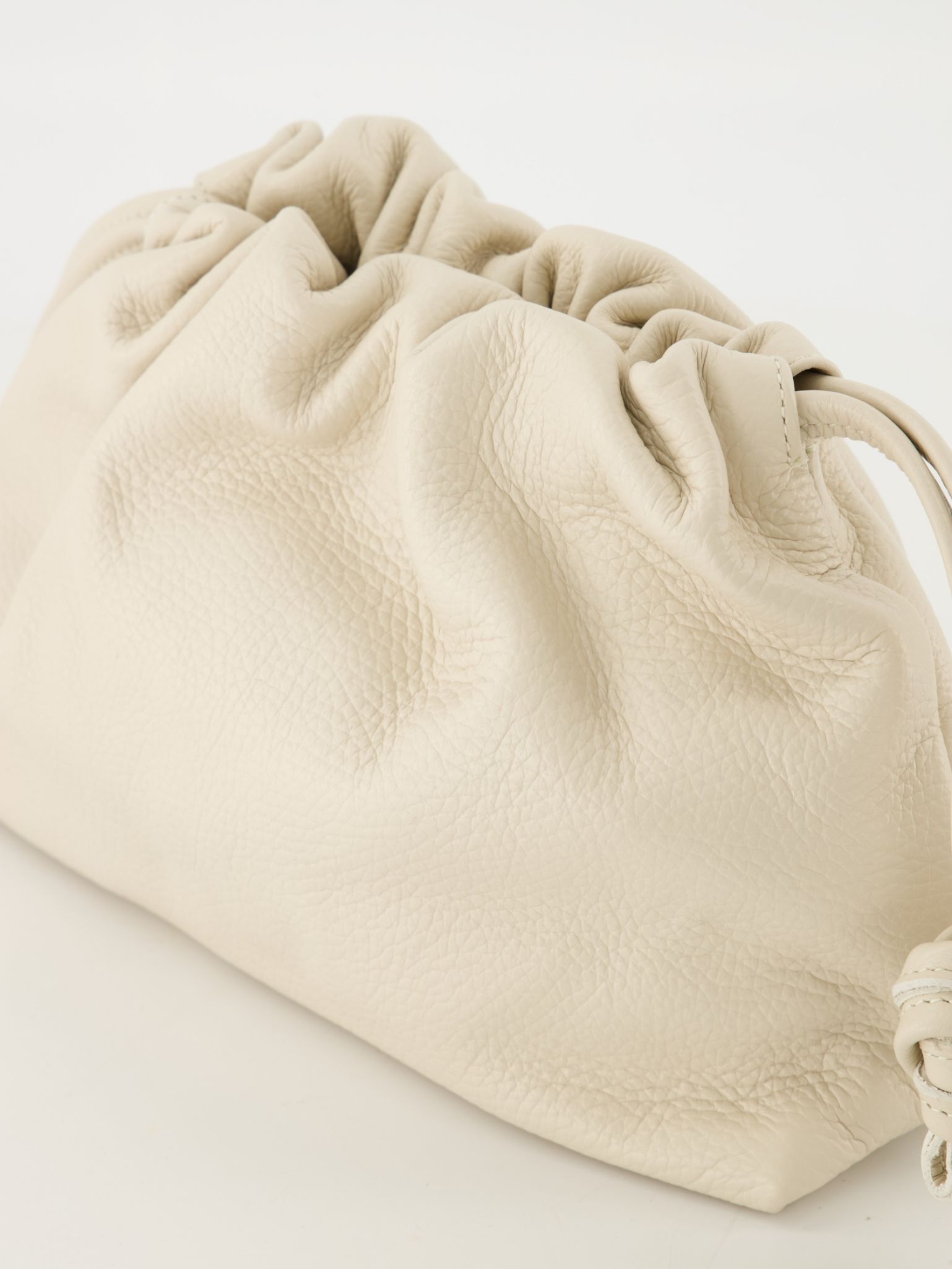 2 Arela beige 4