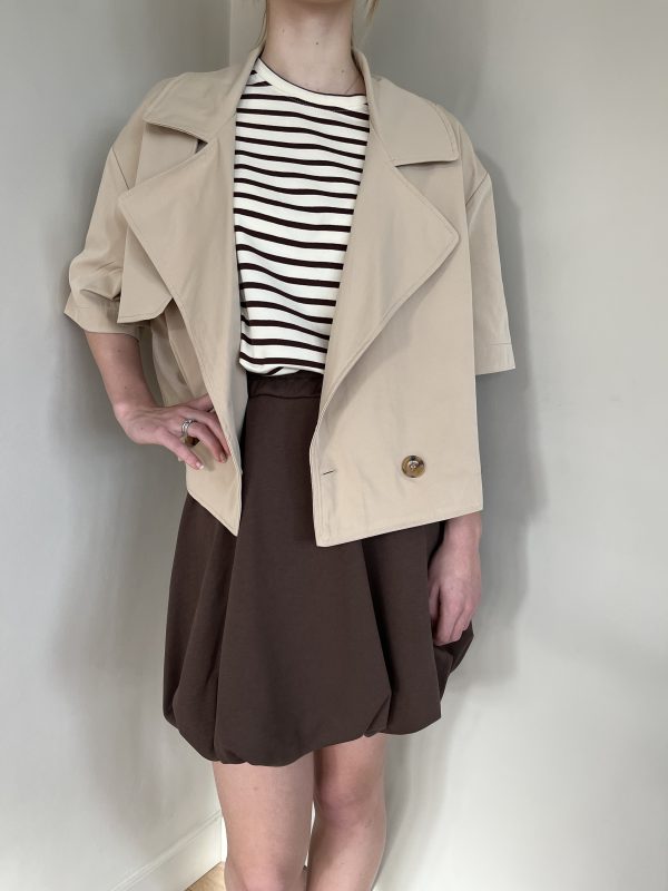 Ballon rok donkerbruin Azzurro, deze rok is een echte musthave en onmisbaar in jouw kledingkast.