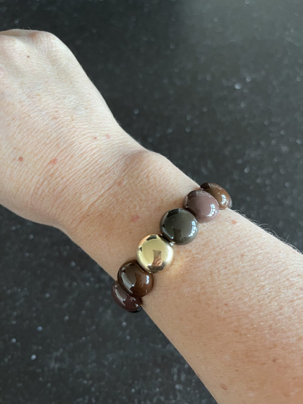 Kralen armband goud en bruin tinten